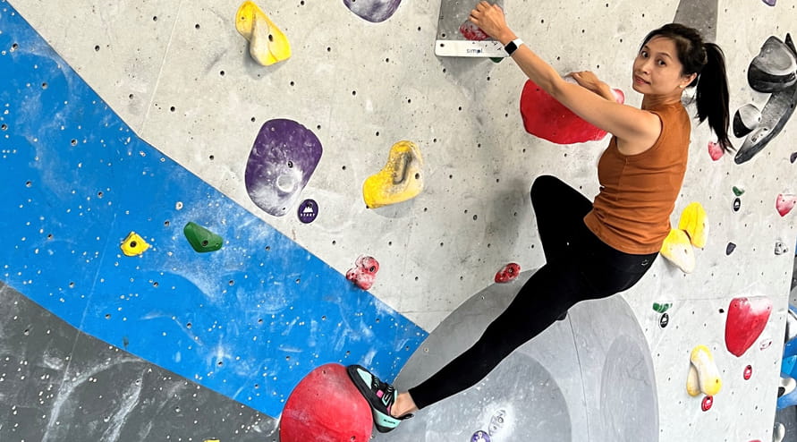 Mei Zhang Rock Climbing