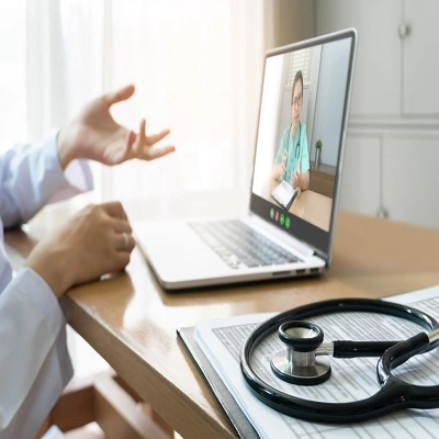 Doctor online meeting 