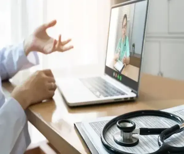 Doctor online meeting 