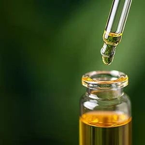 CBD liquid and dropper