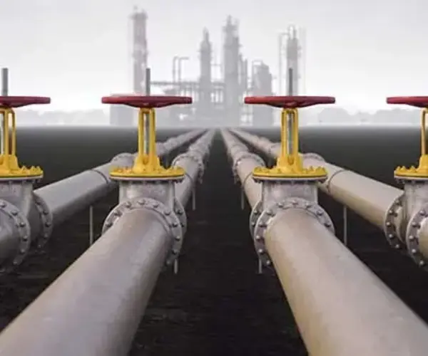 pipeline and refinery
