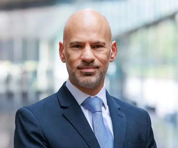 Linton Bloomberg Joins Haynes Boone's London Office