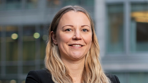 Danielle_Baxter_Headshot_582x326