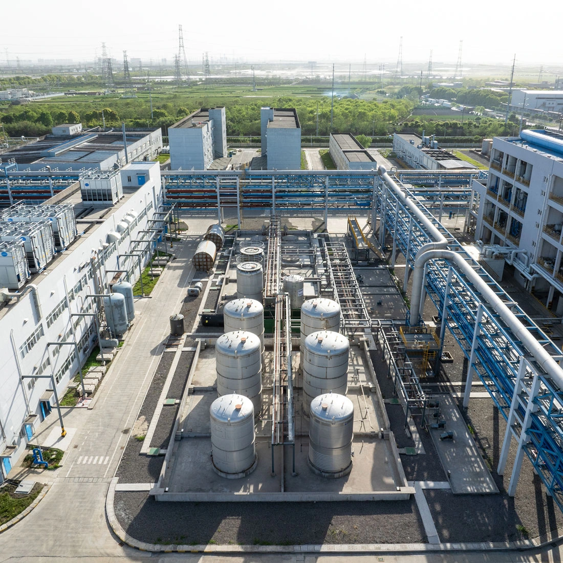 helium purification and liquefaction facility